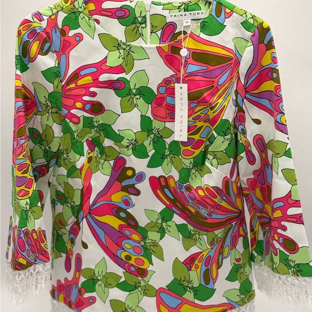 Trina Turk Vibrant Floral Print Top Size 2 Brand New with Tags